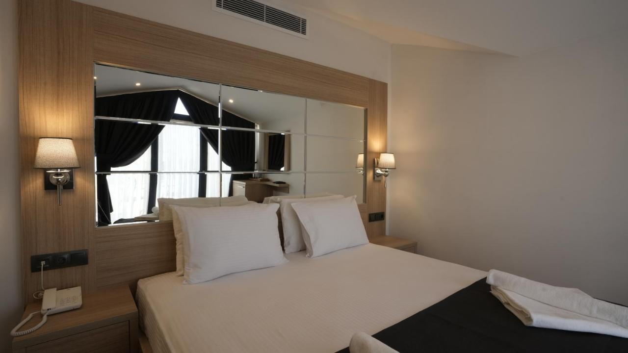 Alesta Seaside Residence フェティエ エクステリア 写真